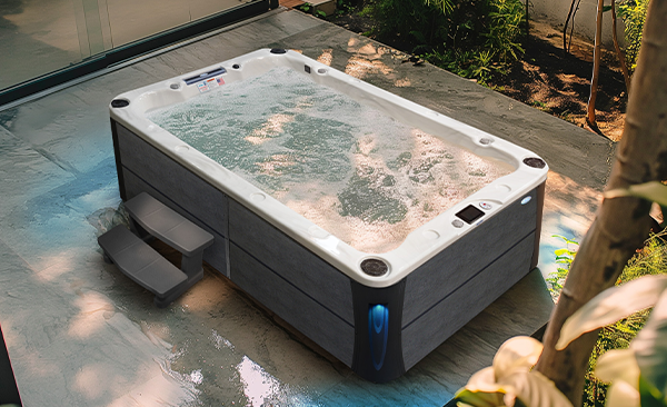 Deck Series Grapevine hot tubs for sale
